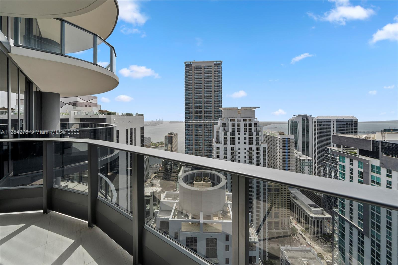 Photo 34 of 42 of 1000 Brickell Plz PH5001 condo