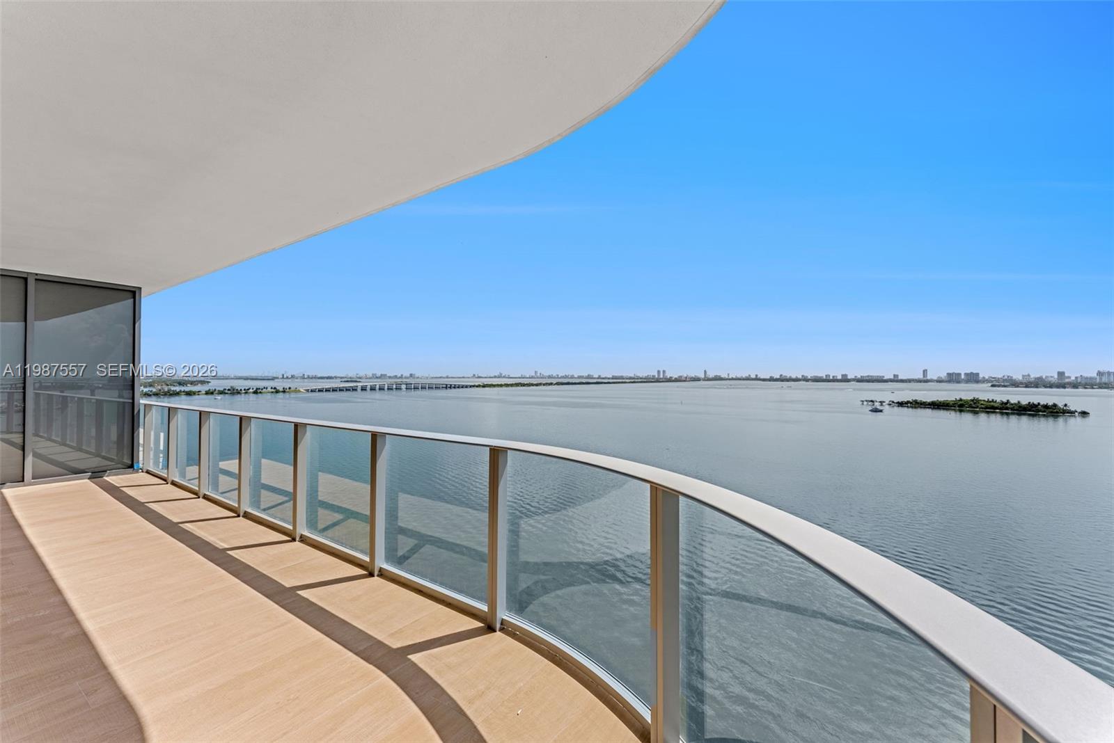 ARIA RESERVE - Residential