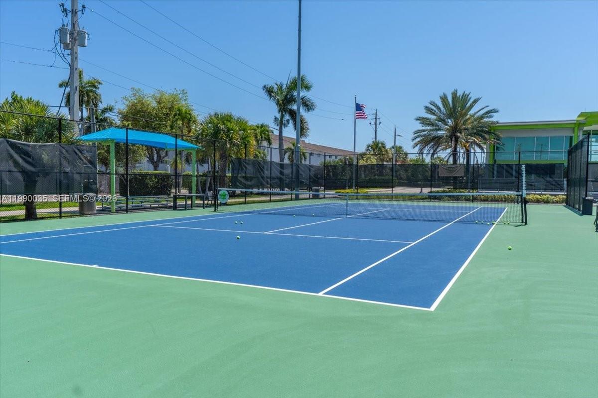 PARADISE VILLAS CONDO - Residential