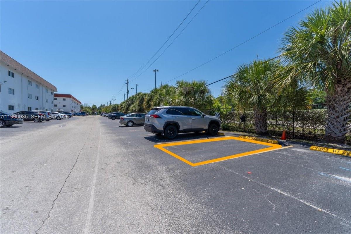 PARADISE VILLAS CONDO - Residential