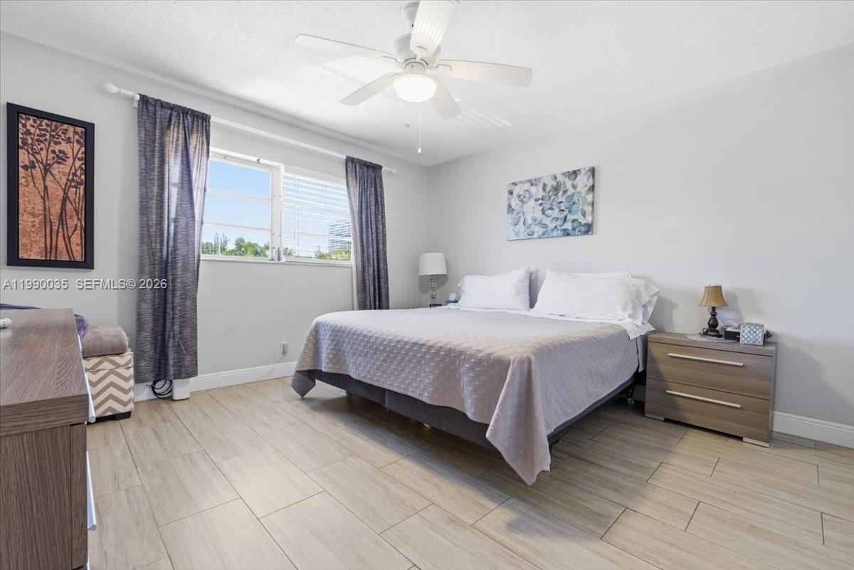 PARADISE VILLAS CONDO - Residential