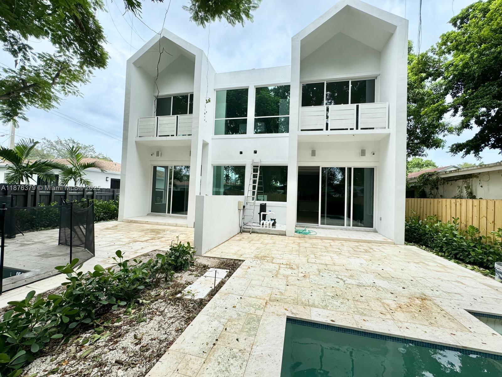 5728 NW 5th Court TH-2