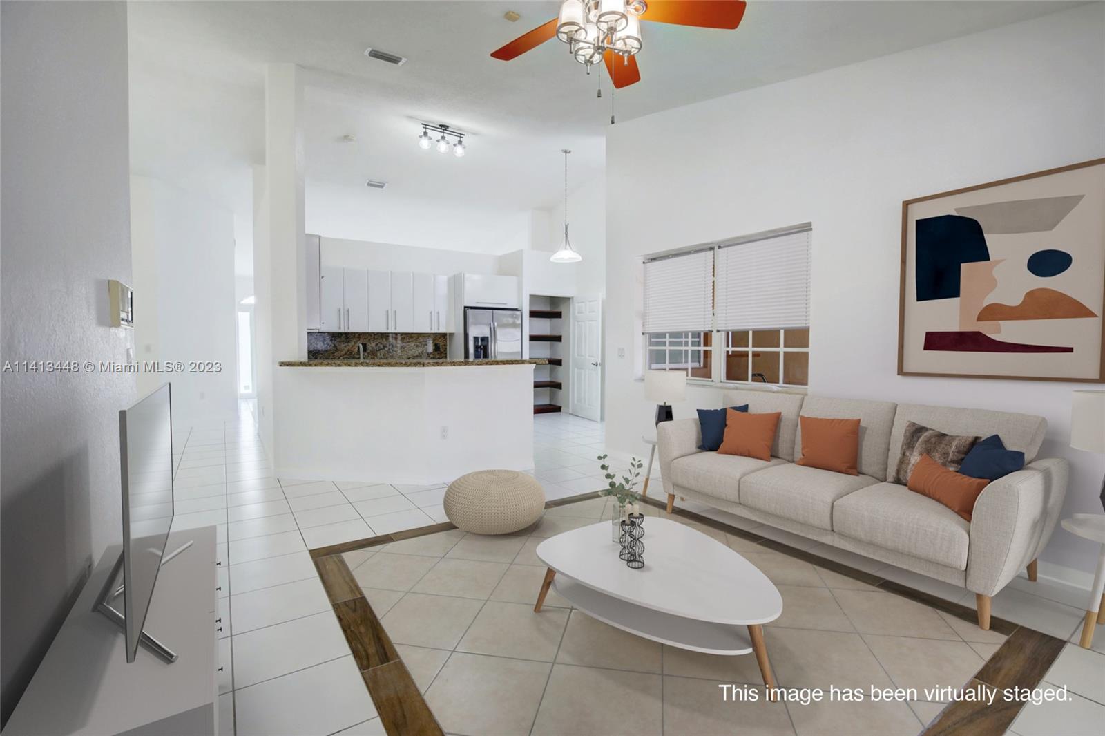 FLORIDA TROPICAL ESTATES - Residential