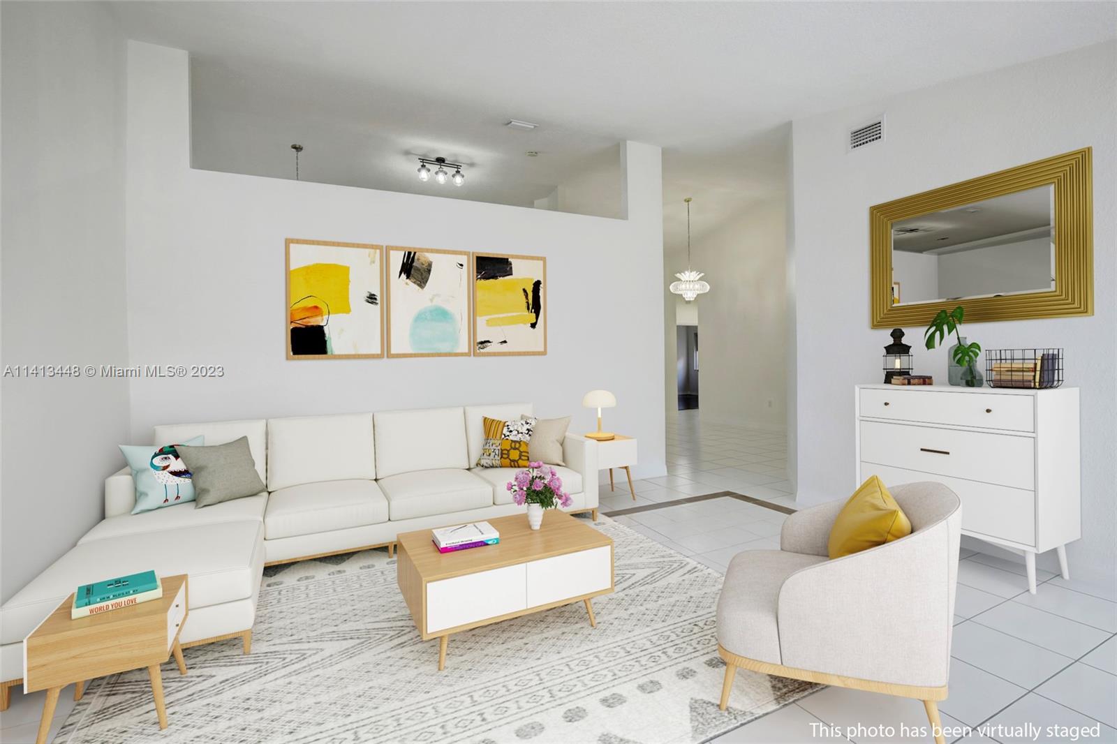 FLORIDA TROPICAL ESTATES - Residential