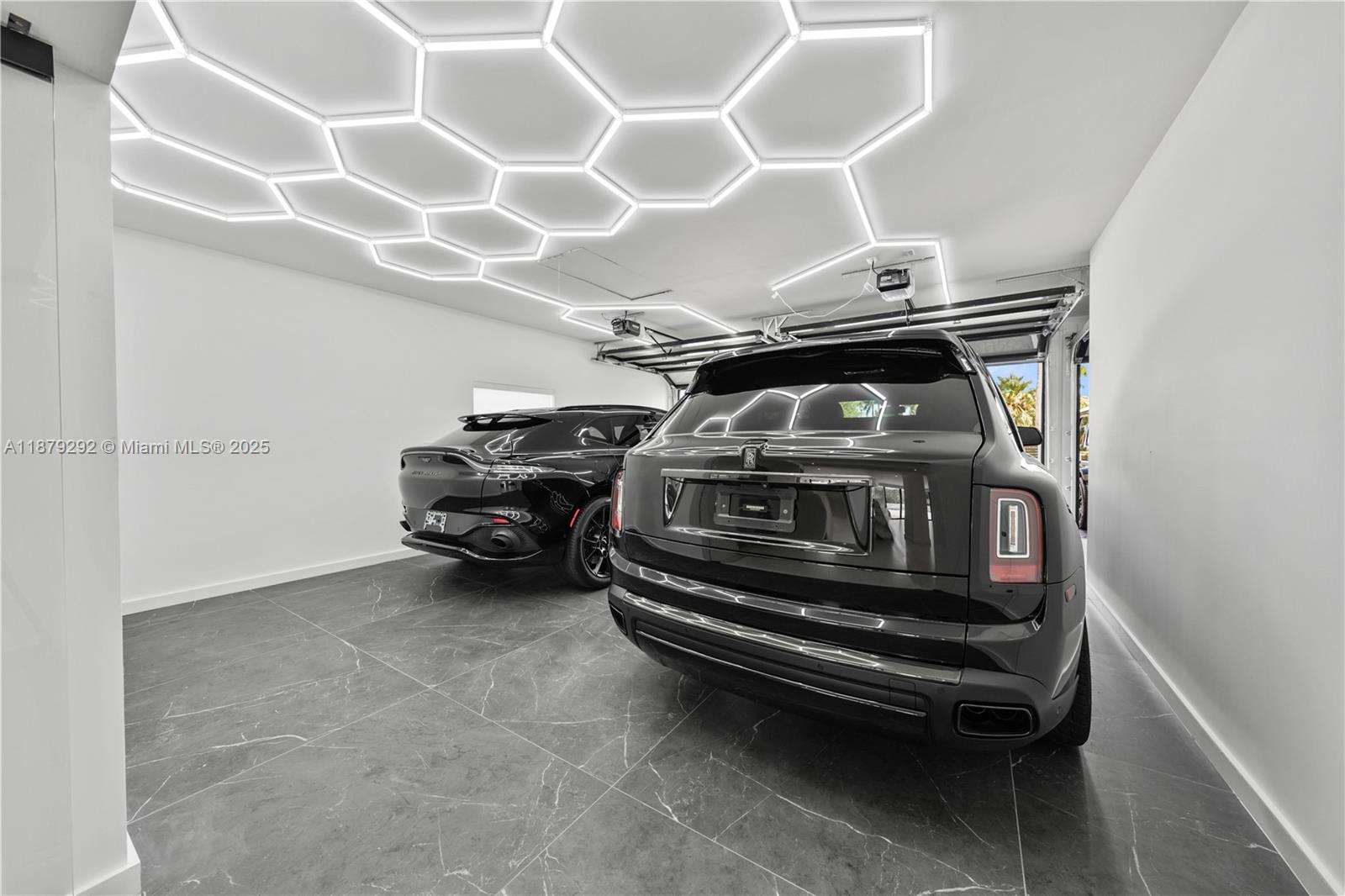 SWEETWATER ESTS SUB - Residential