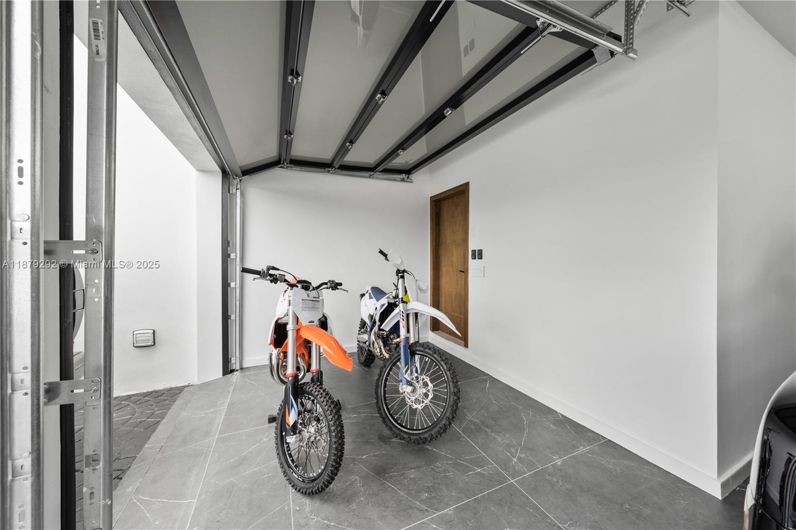 SWEETWATER ESTS SUB - Residential