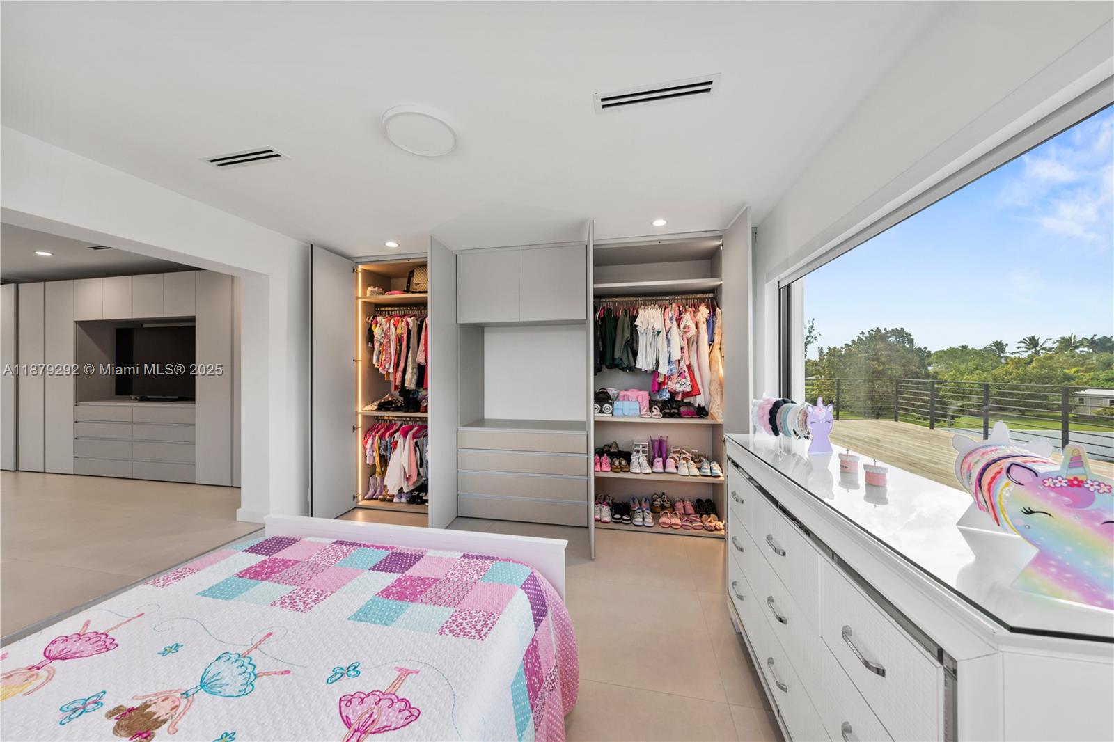 SWEETWATER ESTS SUB - Residential