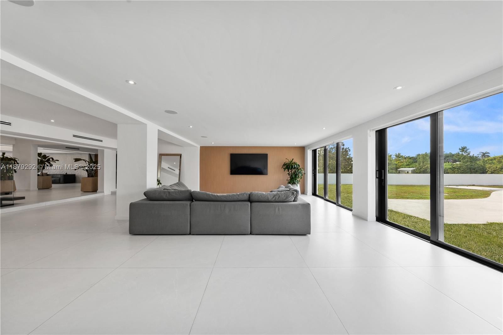 SWEETWATER ESTS SUB - Residential