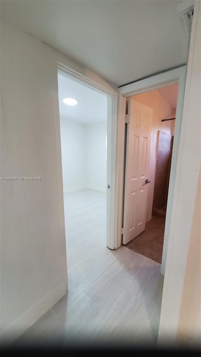 LINCOLN PARK THIRD ADD - Residential Lease