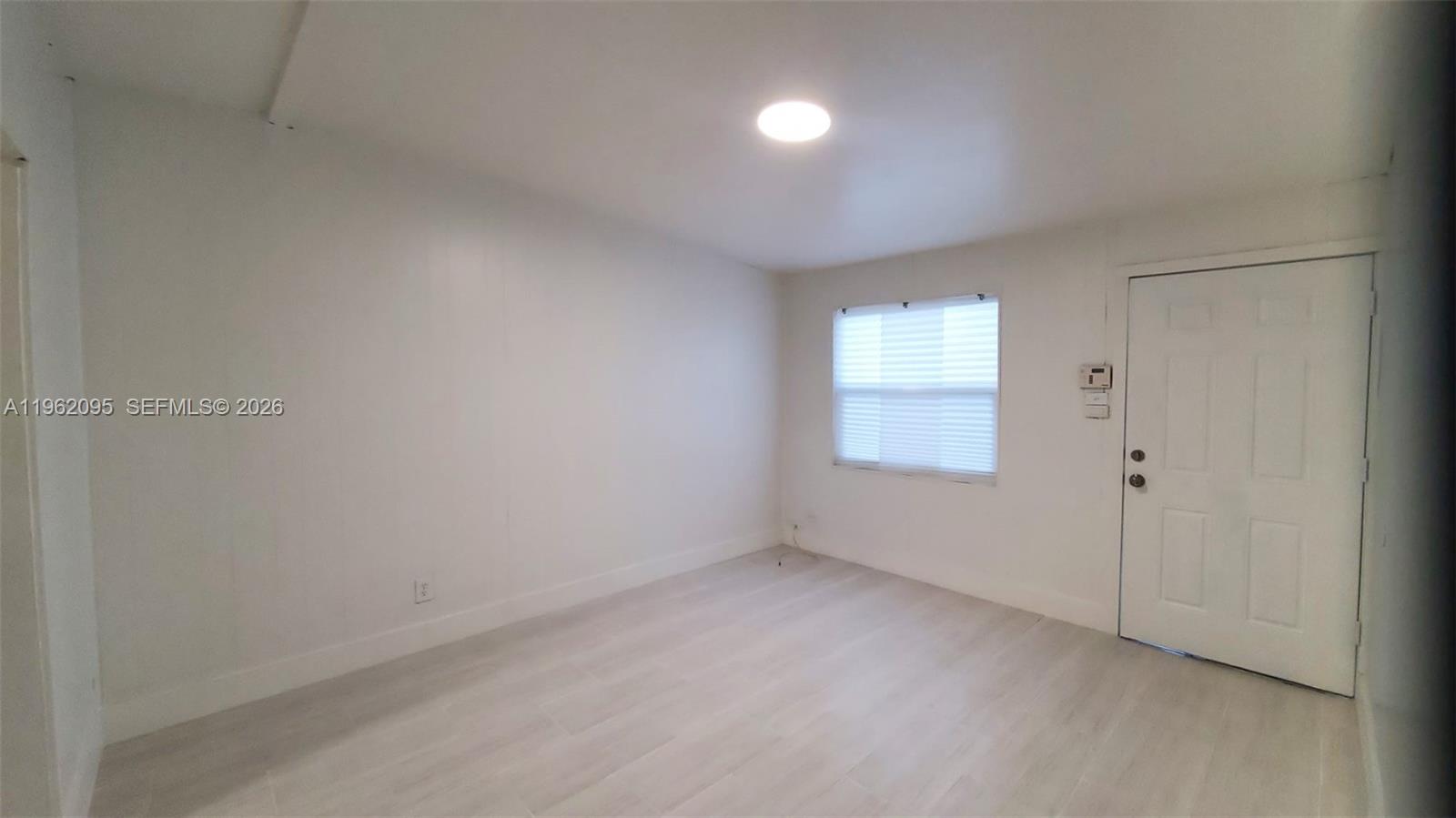 LINCOLN PARK THIRD ADD - Residential Lease