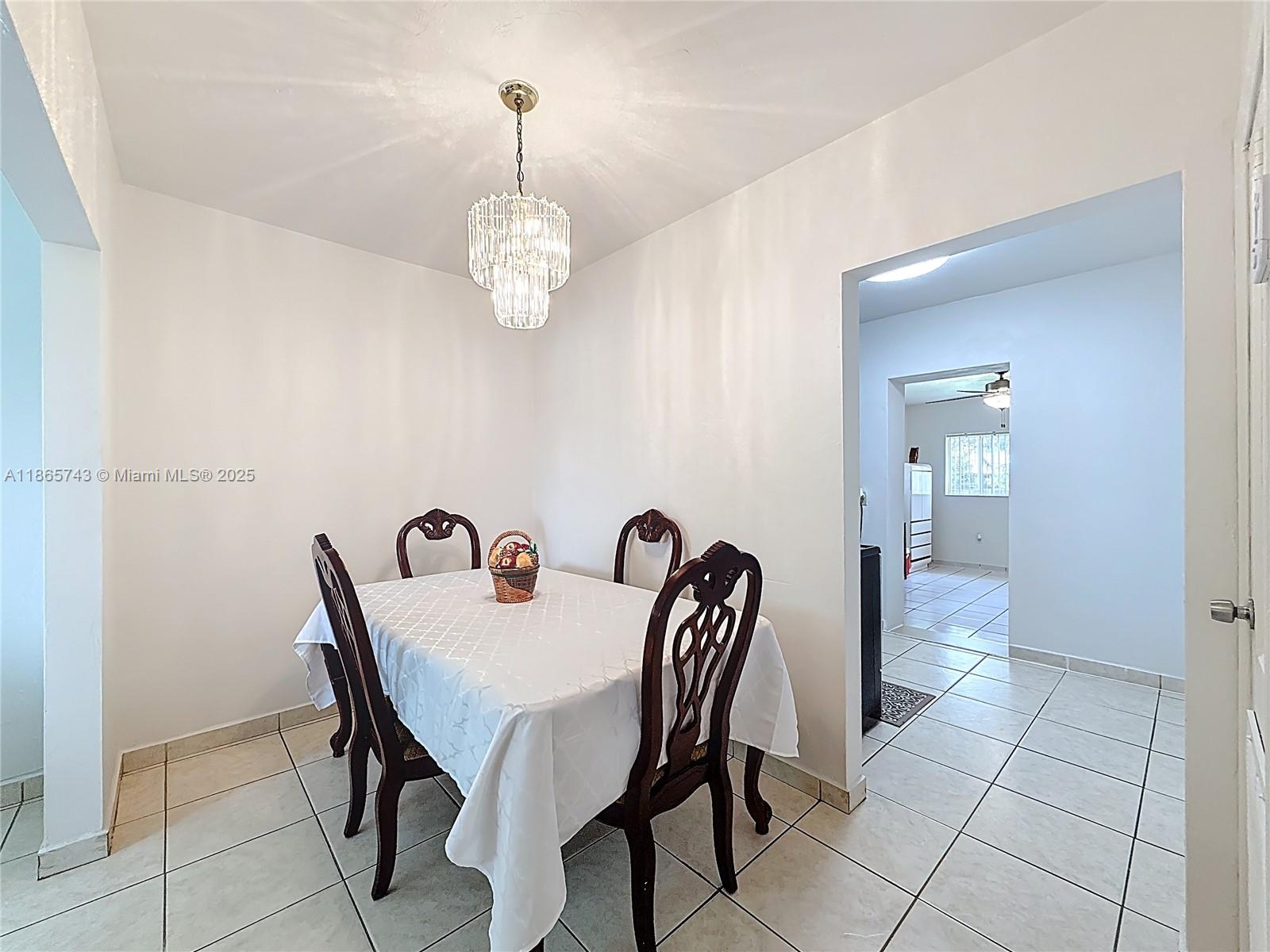 675 W 30th St