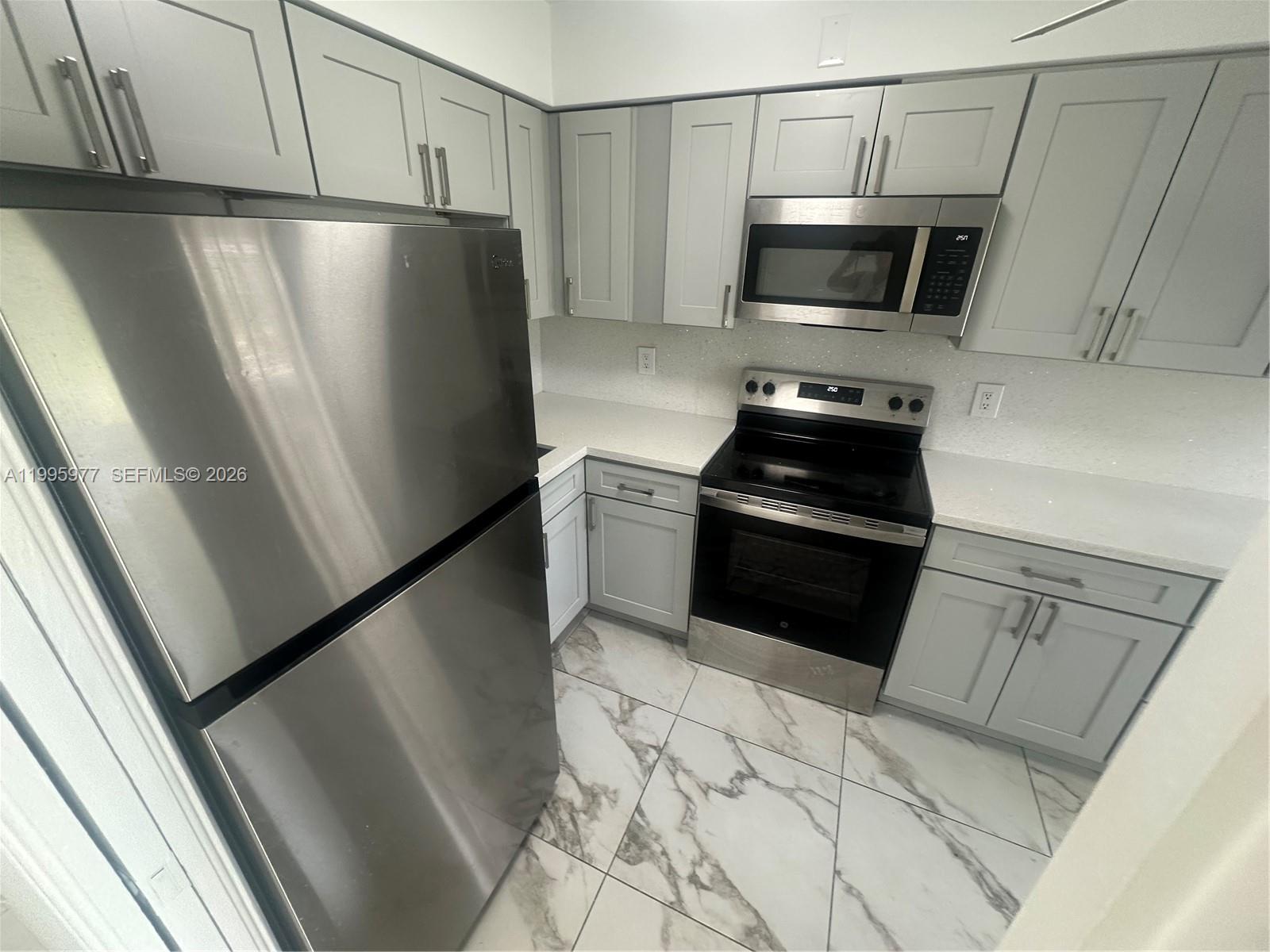 COLONIAL HOUSE CONDO - Residential Lease