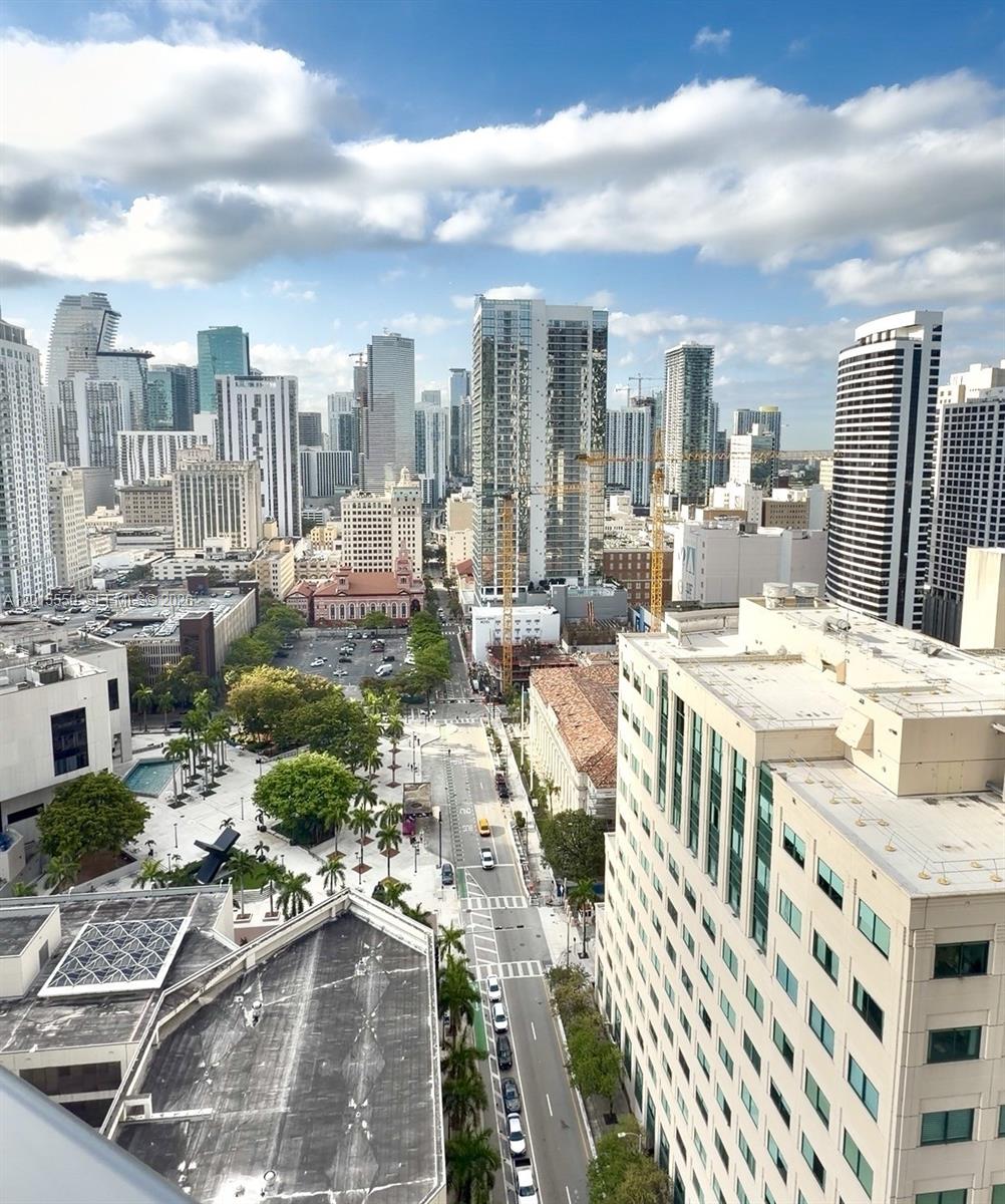 501 FIRST RESIDENCES - Residential