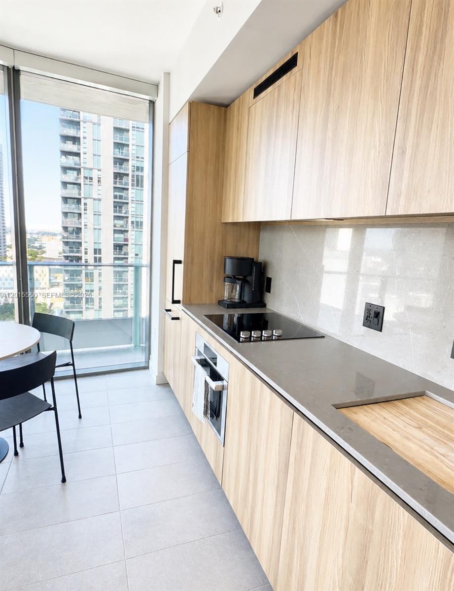 501 FIRST RESIDENCES - Residential