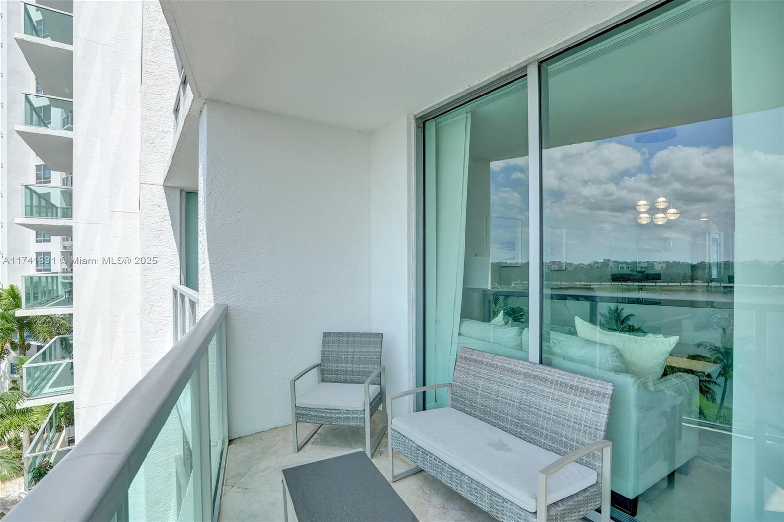 TAO SAWGRASS CONDOMINIUM - Residential