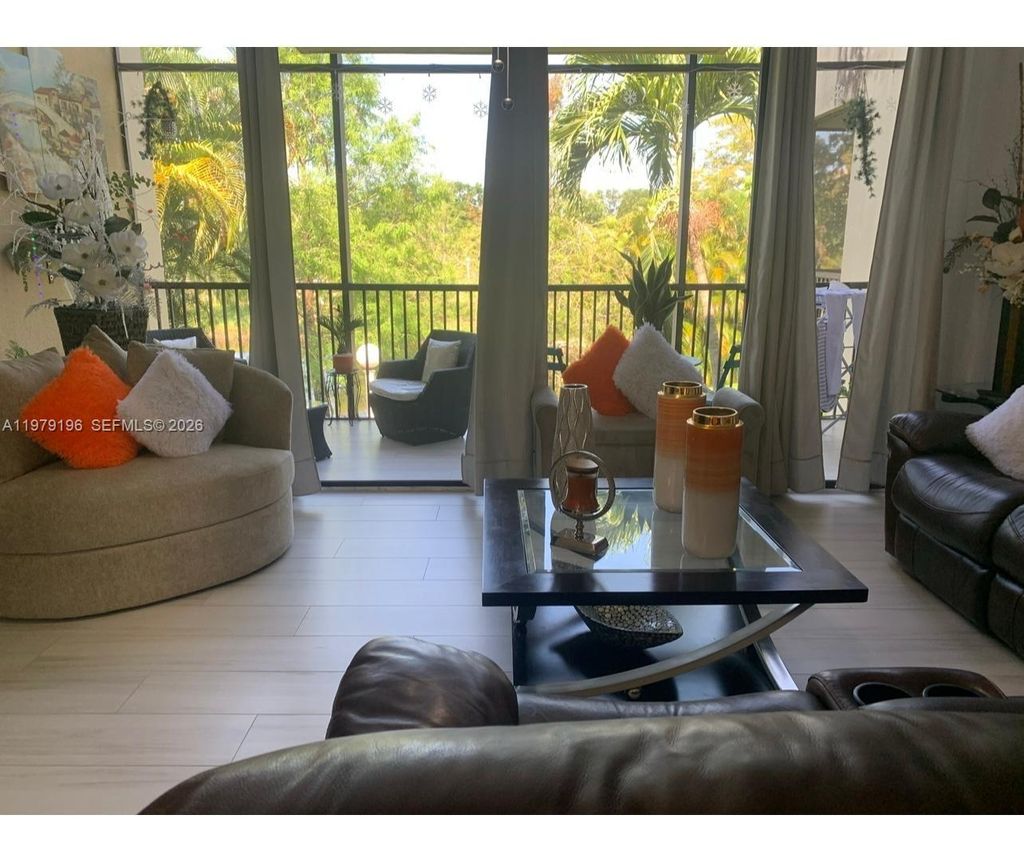 Photo of 2821 SW 87th Ave #812, Davie, FL 33328 (MLS # A11979196)