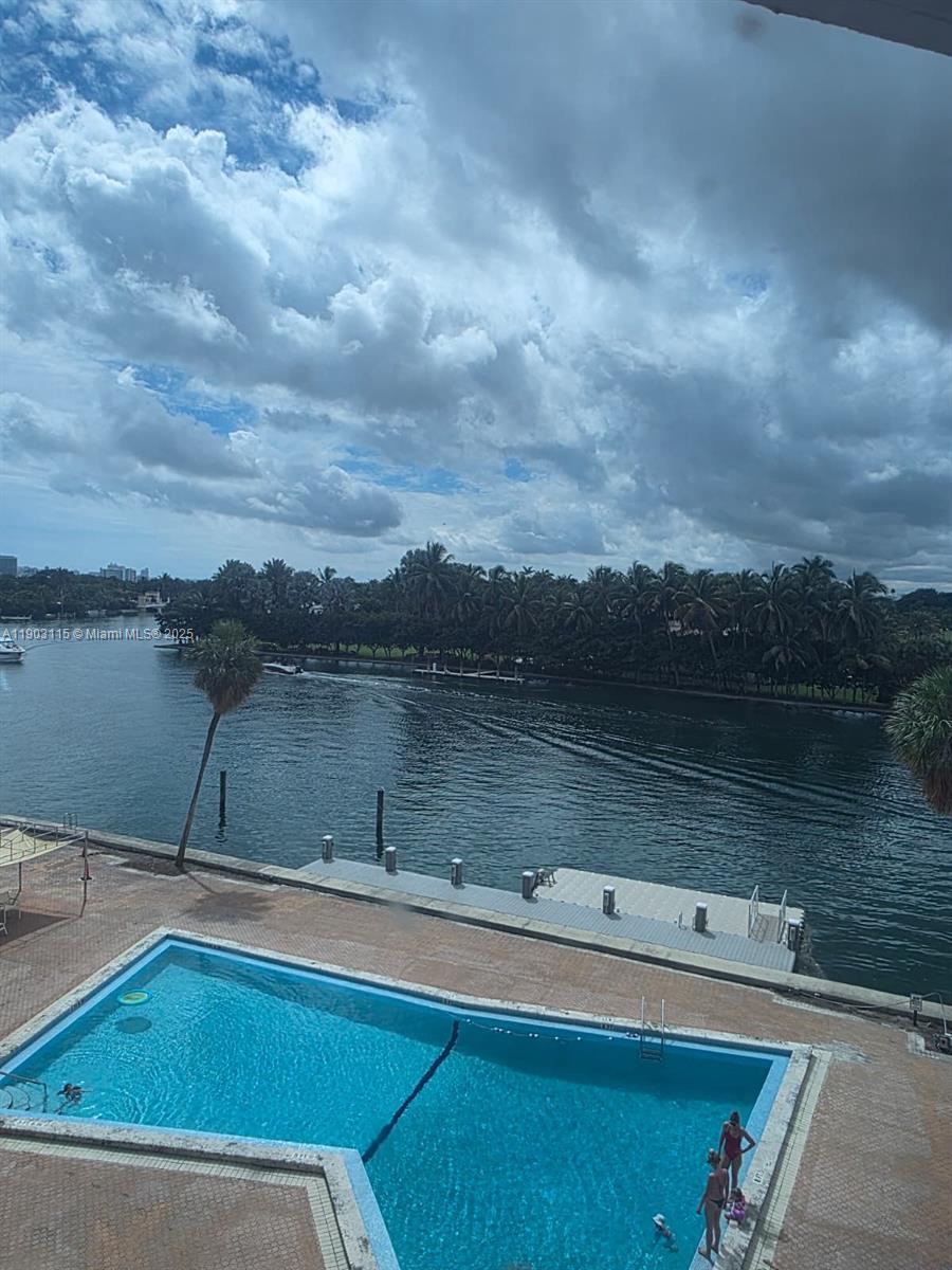 BLAIR HOUSE CONDO - WEST - Residential