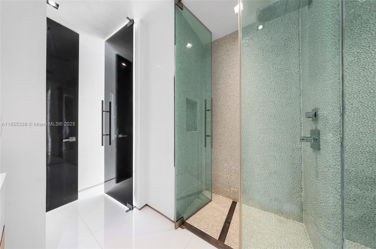 ASIA CONDO - Residential