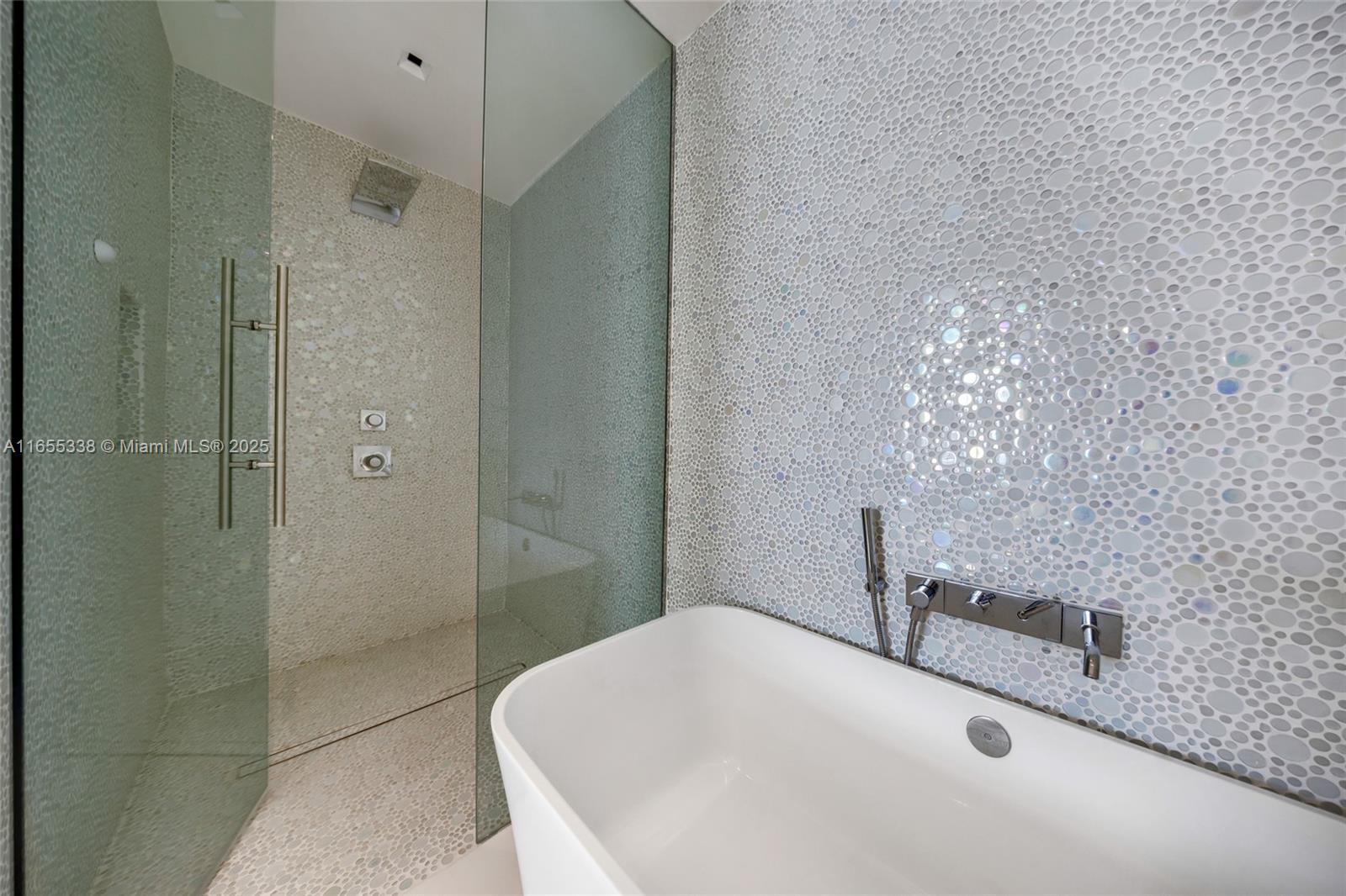 ASIA CONDO - Residential