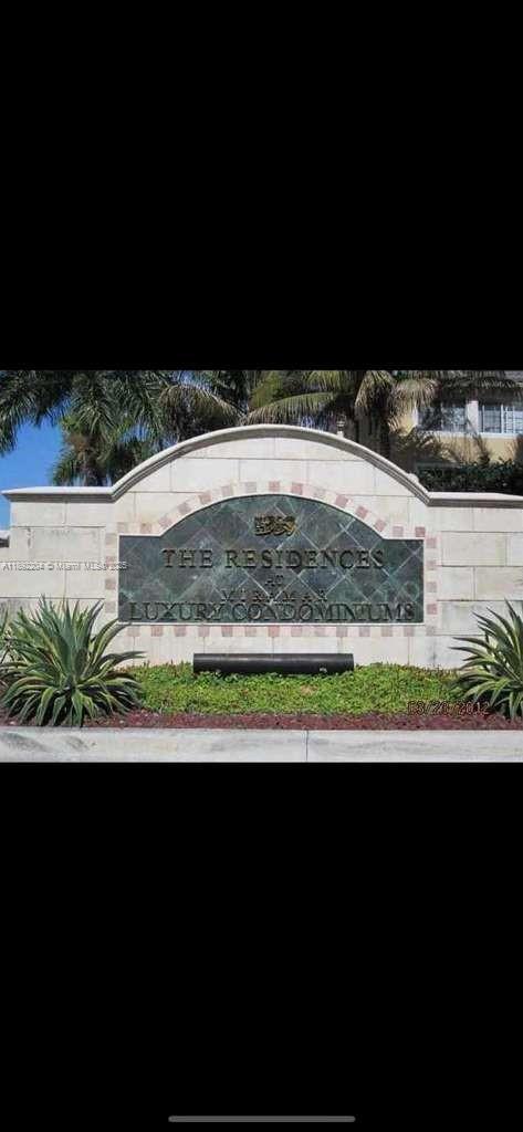 LARGE 2 BED ROOM 2 BATH WITH VAULTED CEILING. LOCATED IN THE HEART OF MIRAMAR MINUTES FROM I 75 & THE TURNPIKE. RESORT STYLE CONDOS GATED COMMUNITY WITH JACUZZI, POOL, TENNIS COURTS, RACQUETBALL, GYM AND CHILDREN PLAYGROUND, MEDIA ROOM, CLUBHOUSE, WASHER AND DRYER IN THE UNIT. ALARM, WATER, SEWER AND TRASH INCLUDED IN RENT