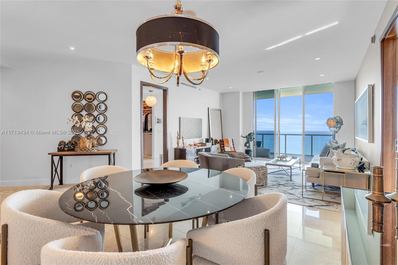 LA PERLA CONDO - Residential Lease