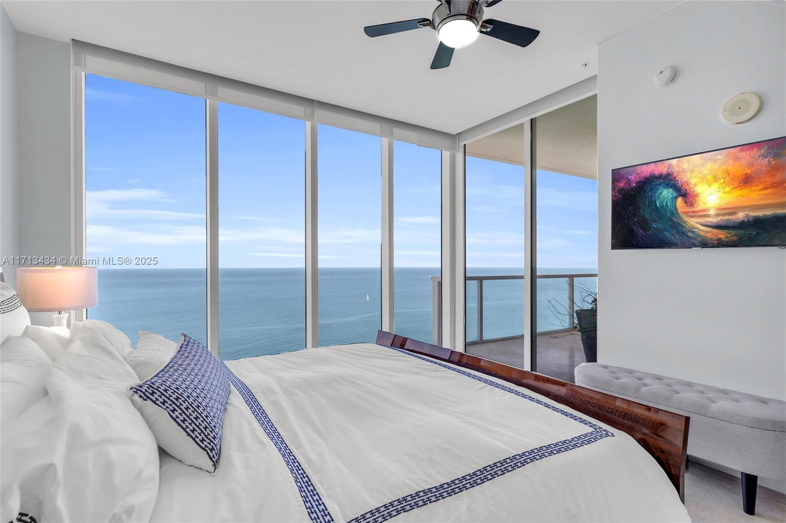 LA PERLA CONDO - Residential Lease