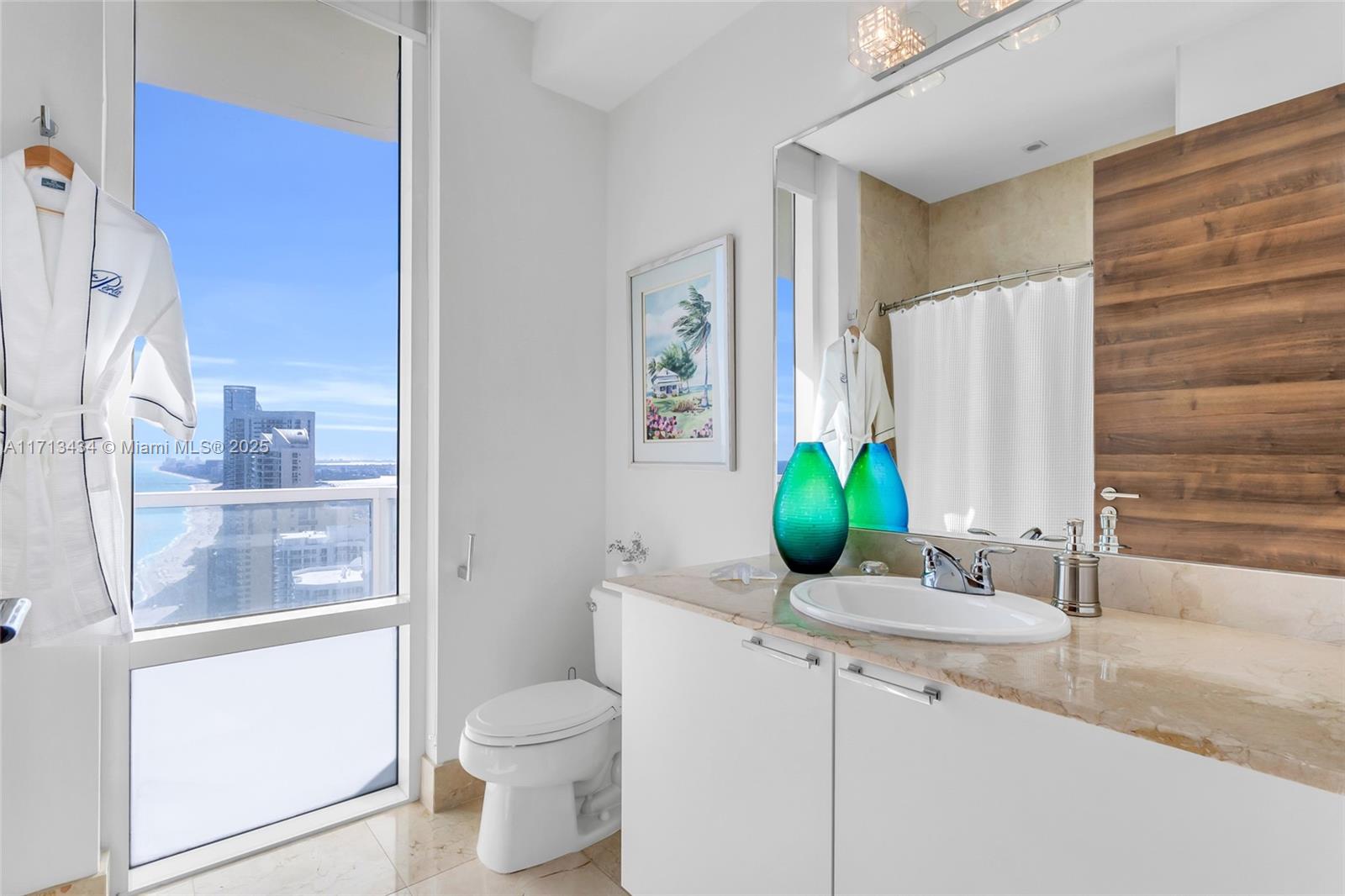 LA PERLA CONDO - Residential Lease