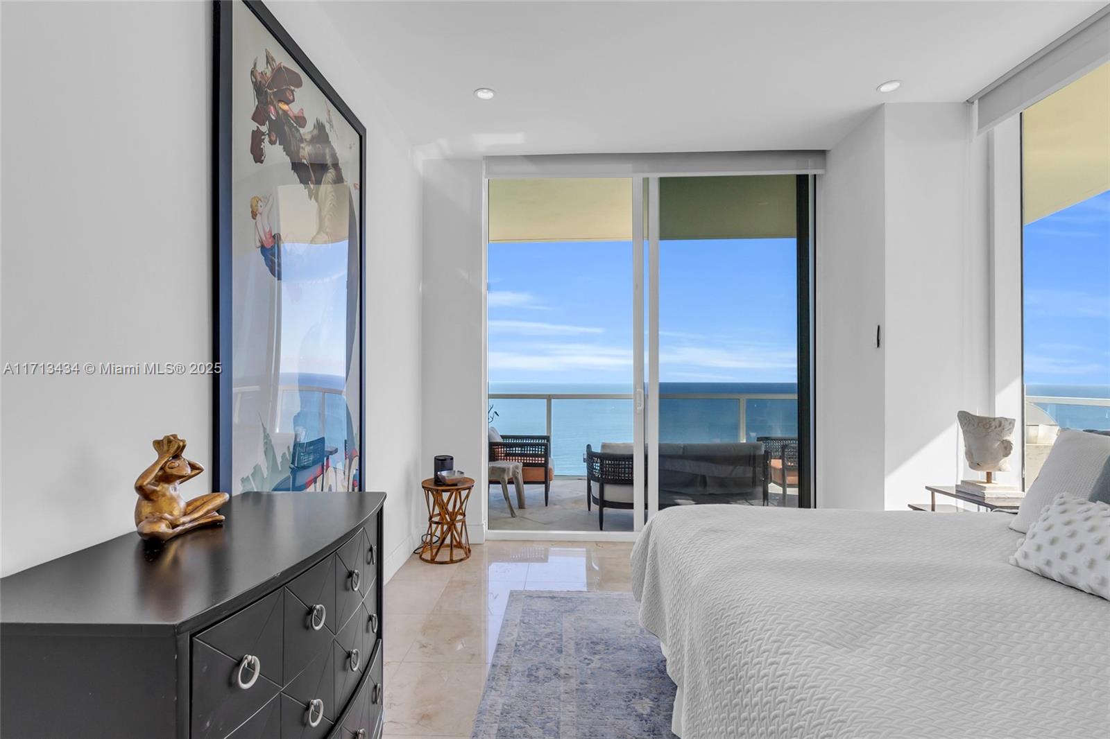 LA PERLA CONDO - Residential Lease