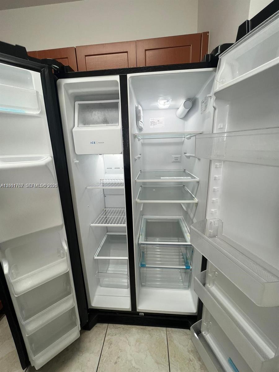 2425 SW 27th Ave 907