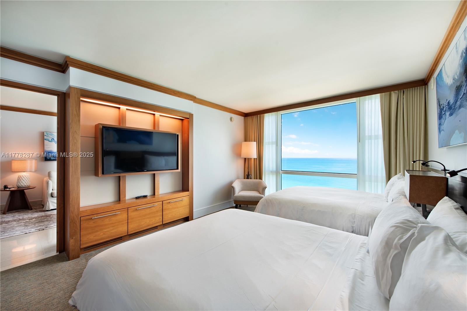 CENTRAL CARILLON BEACH CO - Residential Lease