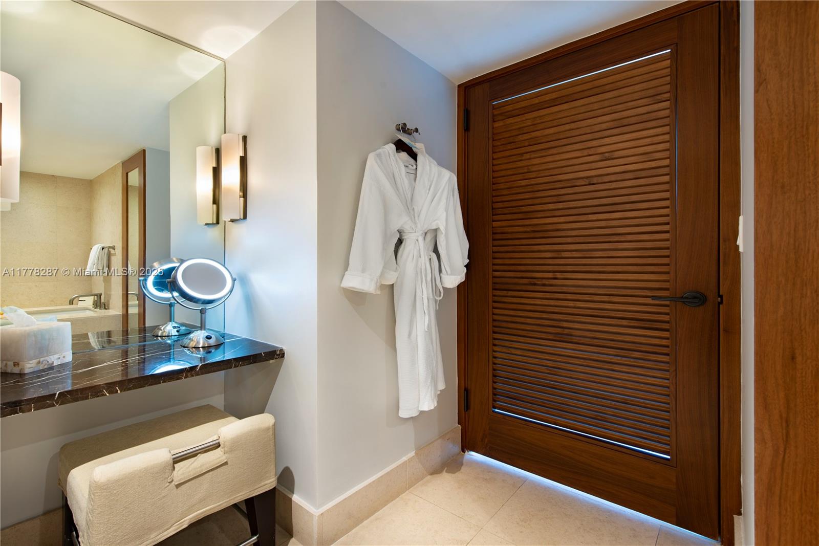 CENTRAL CARILLON BEACH CO - Residential Lease