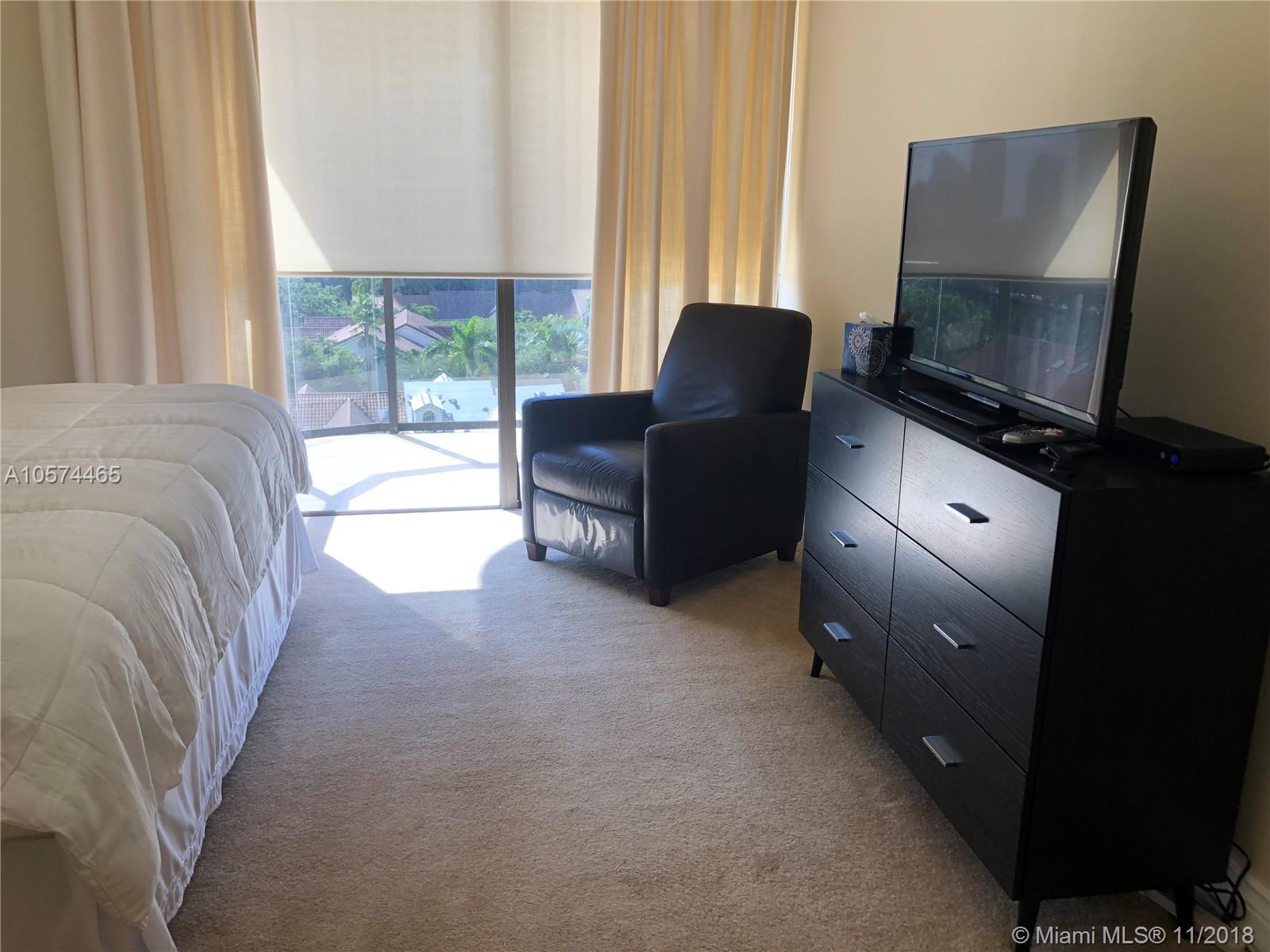 TURNBERRY ISLE SOUTH COND - Residential Lease