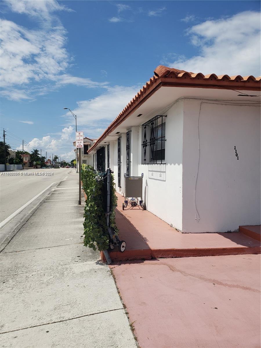 1101 SW 17th Ave