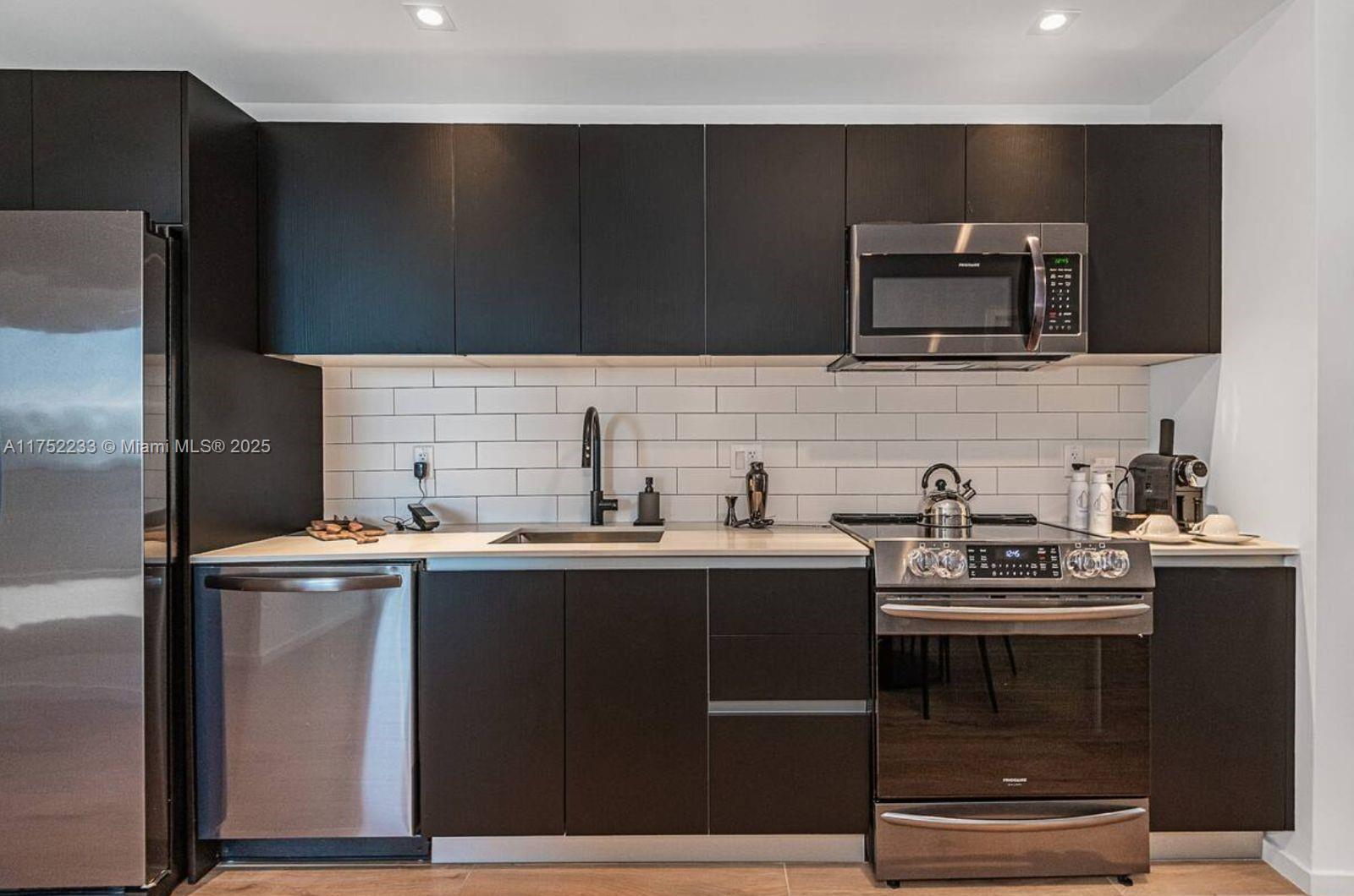 THE ELSER - Residential Lease