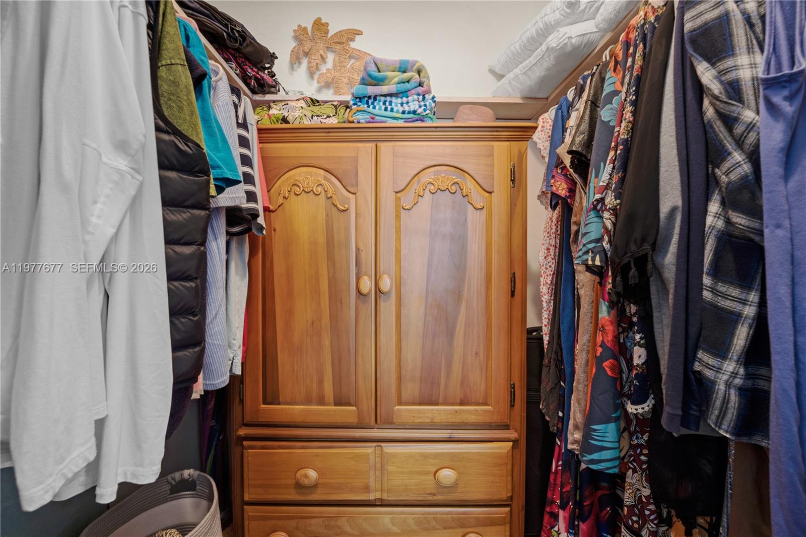 SUBURBANITE CONDOMINIUM - Residential