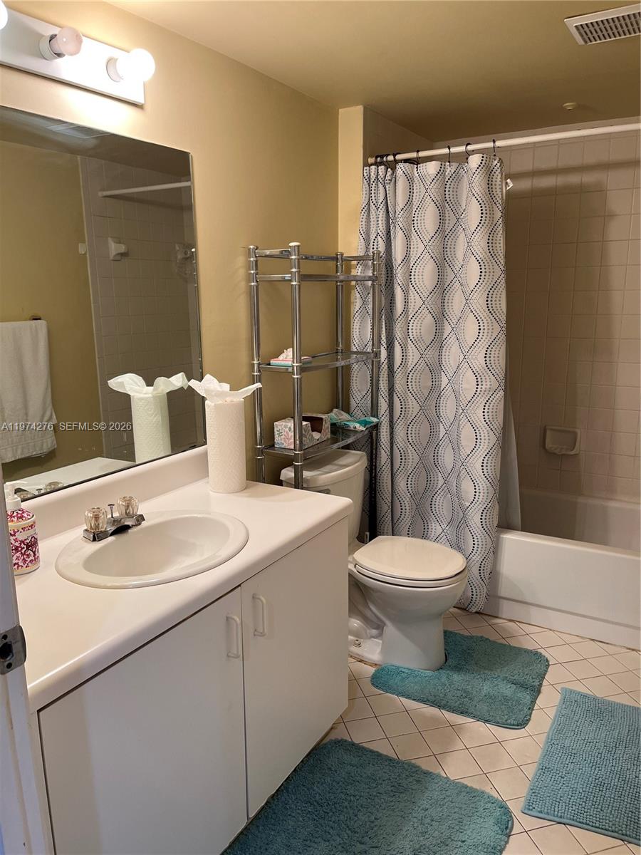 IVANHOE EAST AT CENTURY V - Residential