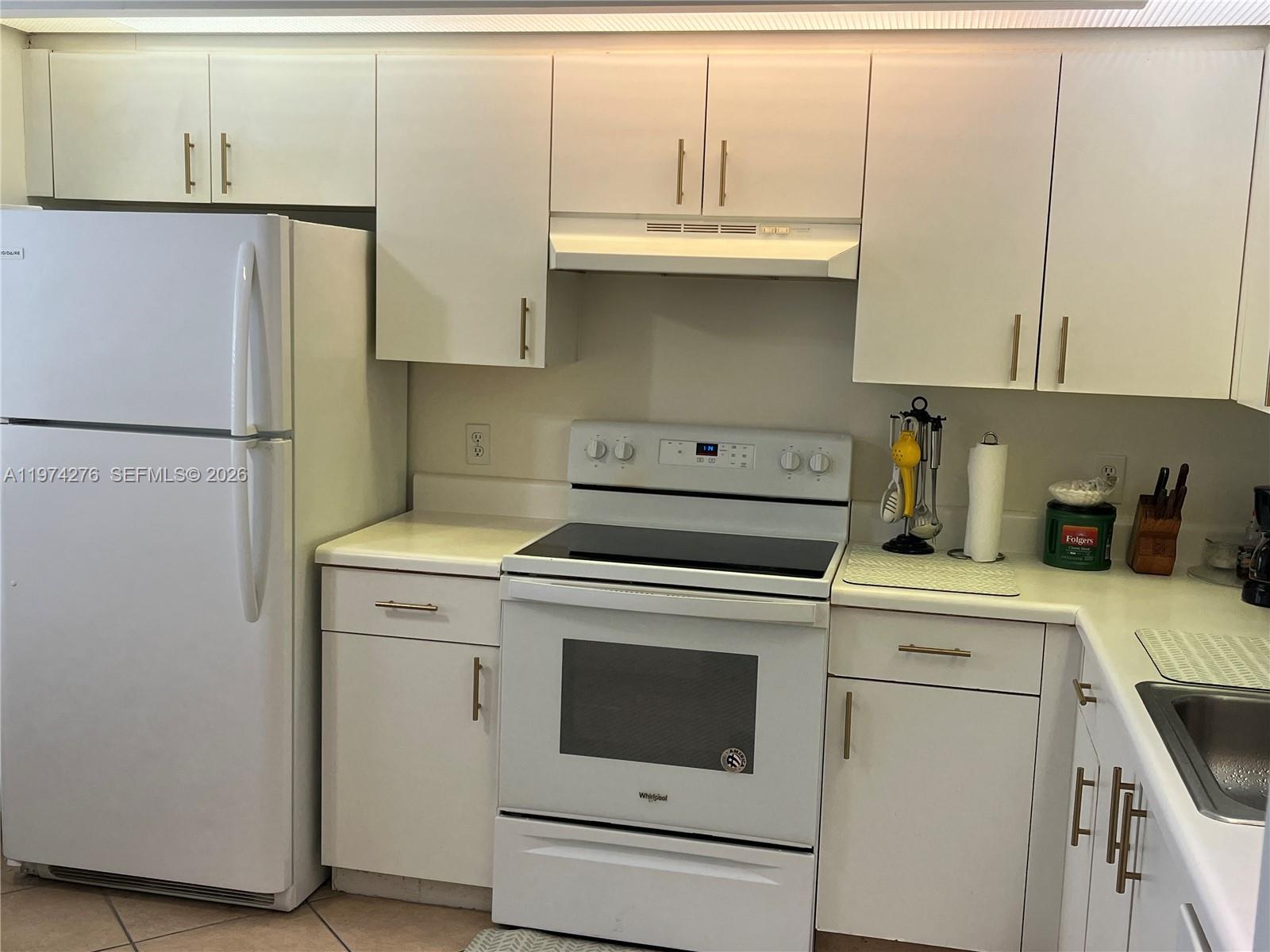 IVANHOE EAST AT CENTURY V - Residential