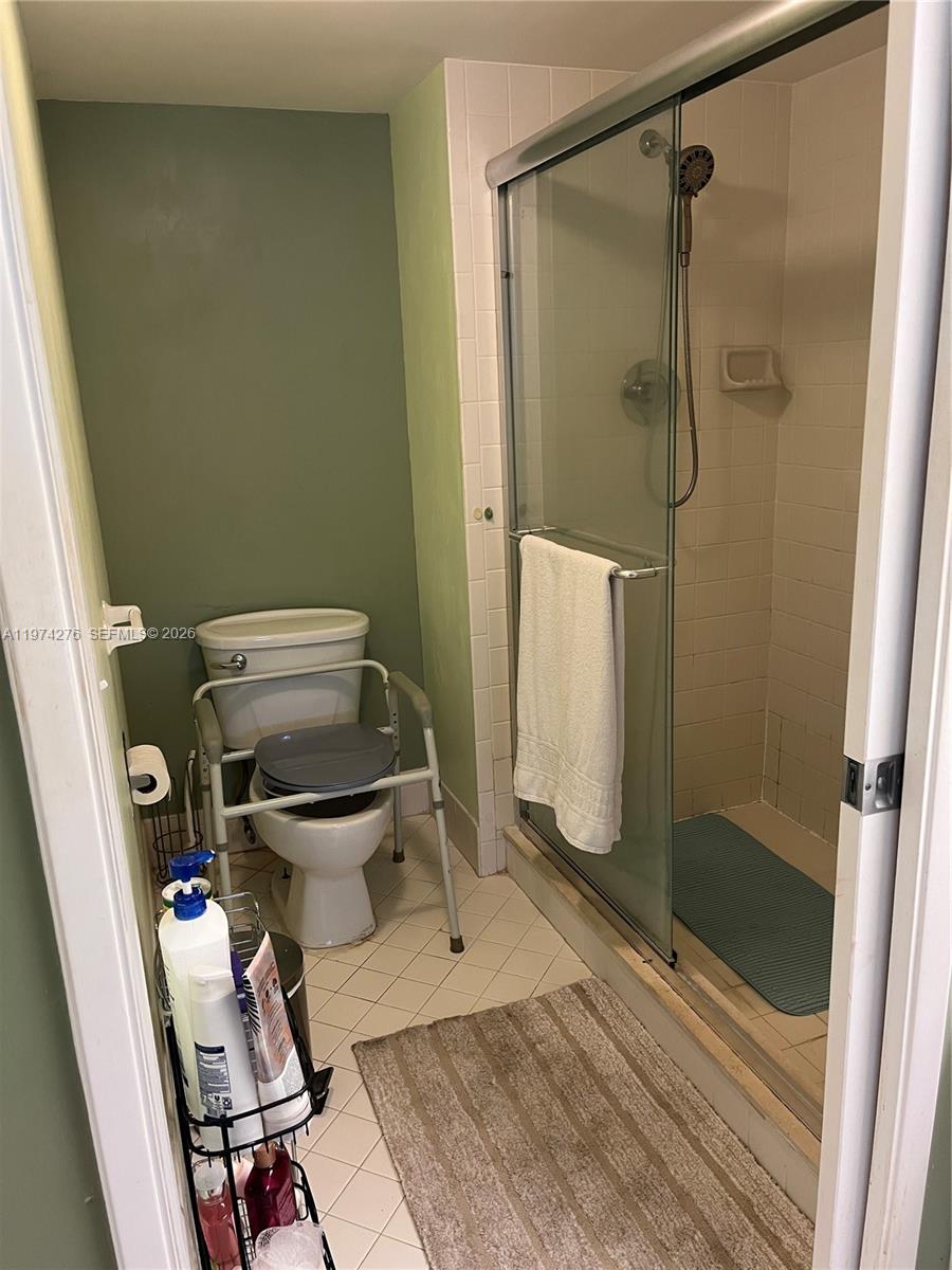 IVANHOE EAST AT CENTURY V - Residential