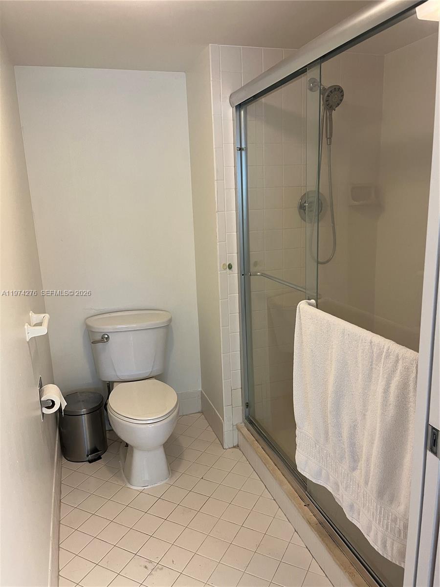 IVANHOE EAST AT CENTURY V - Residential