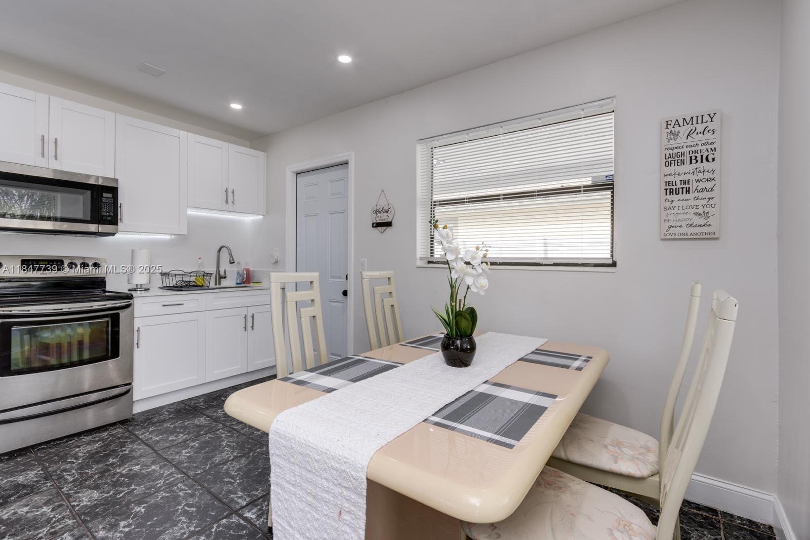 2784 NW 9th St, Fort Lauderdale, FL, 33311/$439,770 1 2784 NW 9th St