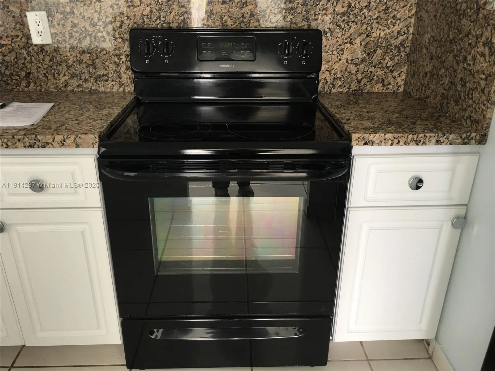 Miami, Florida 33179, United States, 1 Bedroom Bedrooms, ,1 BathroomBathrooms,Residential,Active,142694