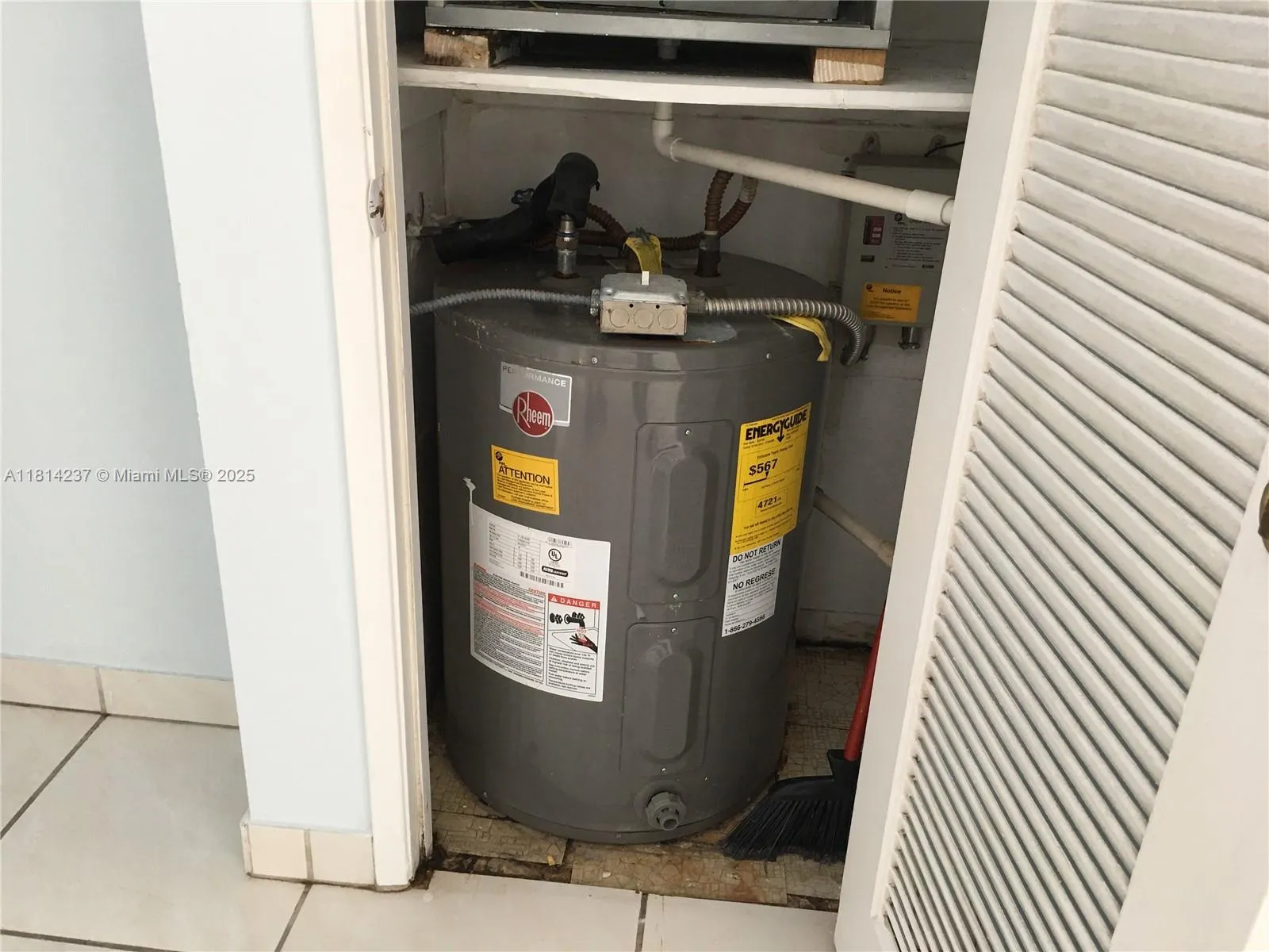 Miami, Florida 33179, United States, 1 Bedroom Bedrooms, ,1 BathroomBathrooms,Residential,Active,142694