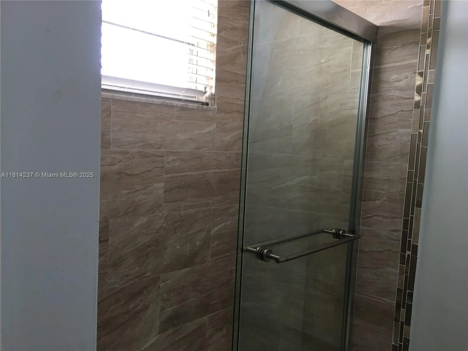 Miami, Florida 33179, United States, 1 Bedroom Bedrooms, ,1 BathroomBathrooms,Residential,Active,142694