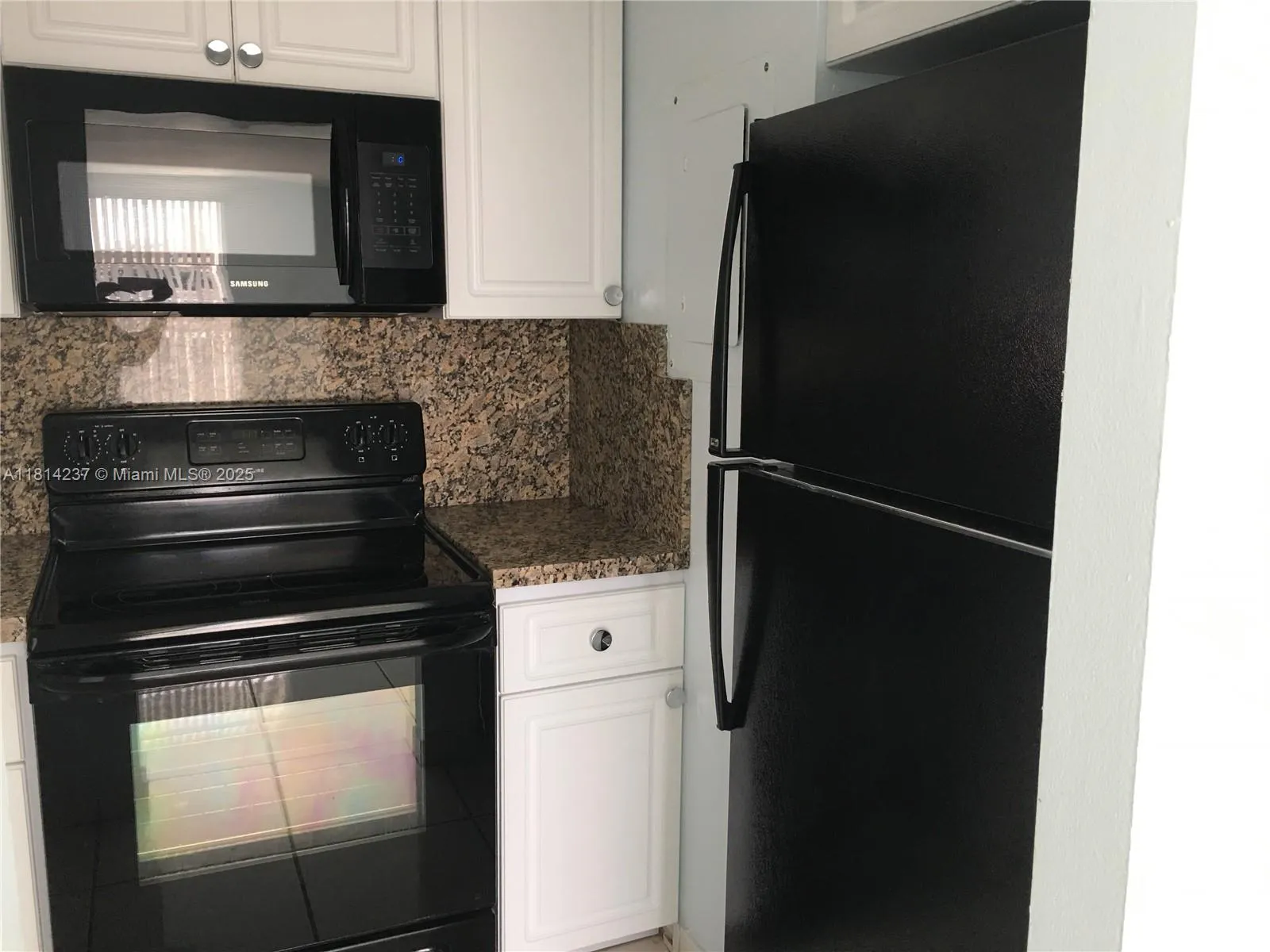 Miami, Florida 33179, United States, 1 Bedroom Bedrooms, ,1 BathroomBathrooms,Residential,Active,142694