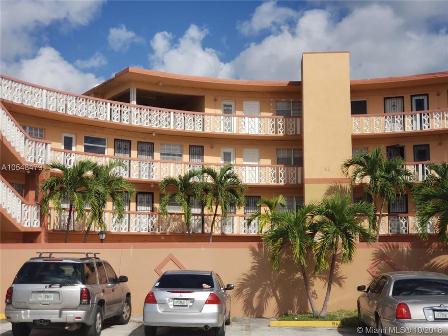 LOCATION!!! LOCATION!!! LOCATION!!!Centrally located 1 bedroom 1 bath condo with a large wrap around balcony. This property has beautiful laminated  floors, updated baths and kitchen, big bedroom with access to a very large wrap around balcony. Property is centrally located close to expressways such as palmetto and 836. 
Close to Flagler St. It is also minutes from downtown, Coral Gables and Miami International Airport. Property has washer and dryer .. Easy to show,  this property wont last.... use showing assist...