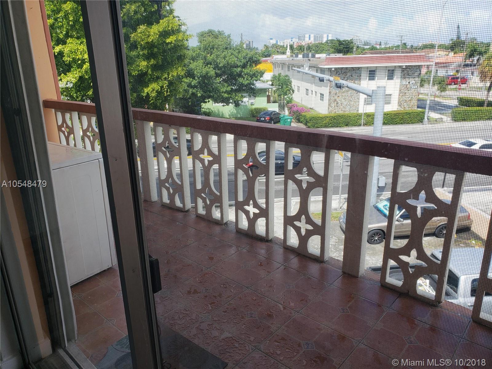 CAROLYNN TOWNHOUSE CONDO - Residential