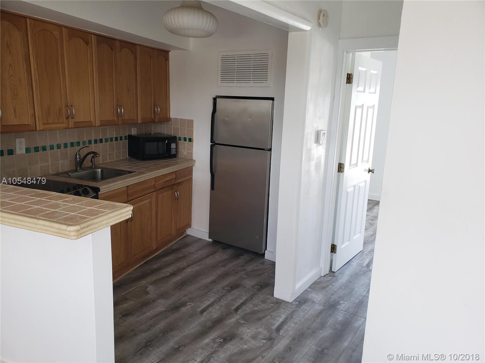 CAROLYNN TOWNHOUSE CONDO - Residential