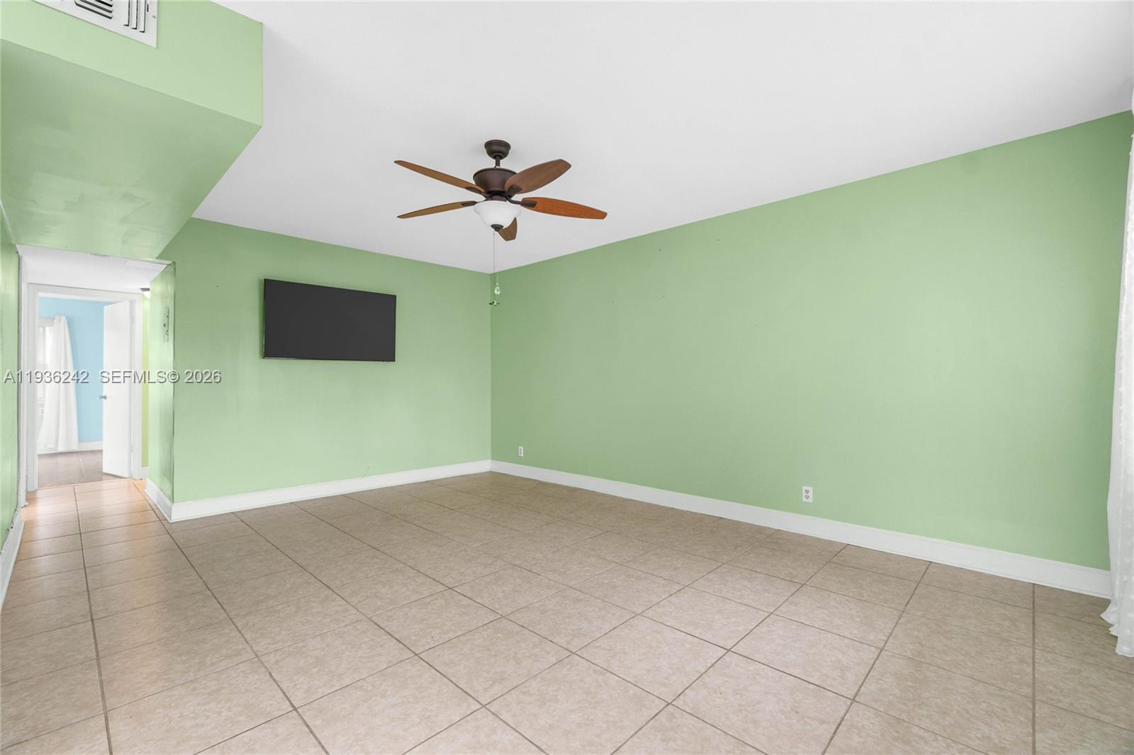 COVENTRY CONDO - Residential