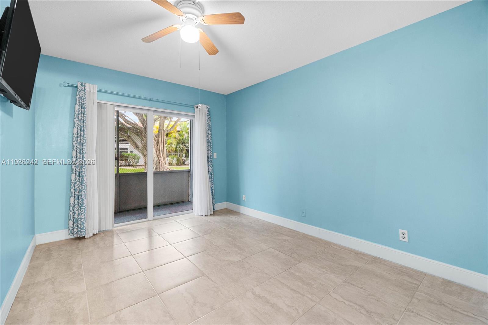 COVENTRY CONDO - Residential