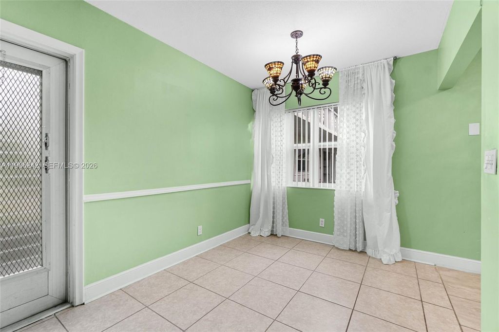 Photo of 268 Coventry L #268, West Palm Beach, FL 33417 (MLS # A11936242)